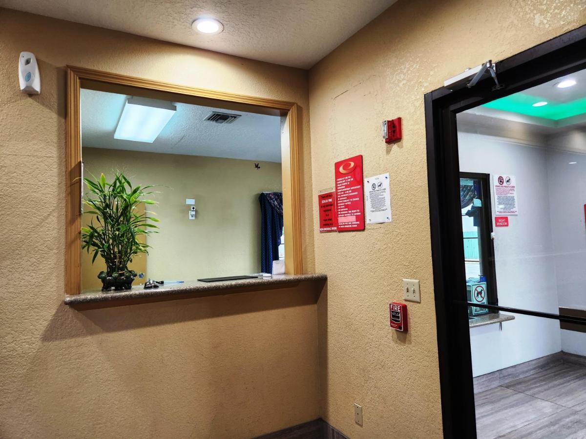 Express Inn Hobby Airport Houston Exterior photo
