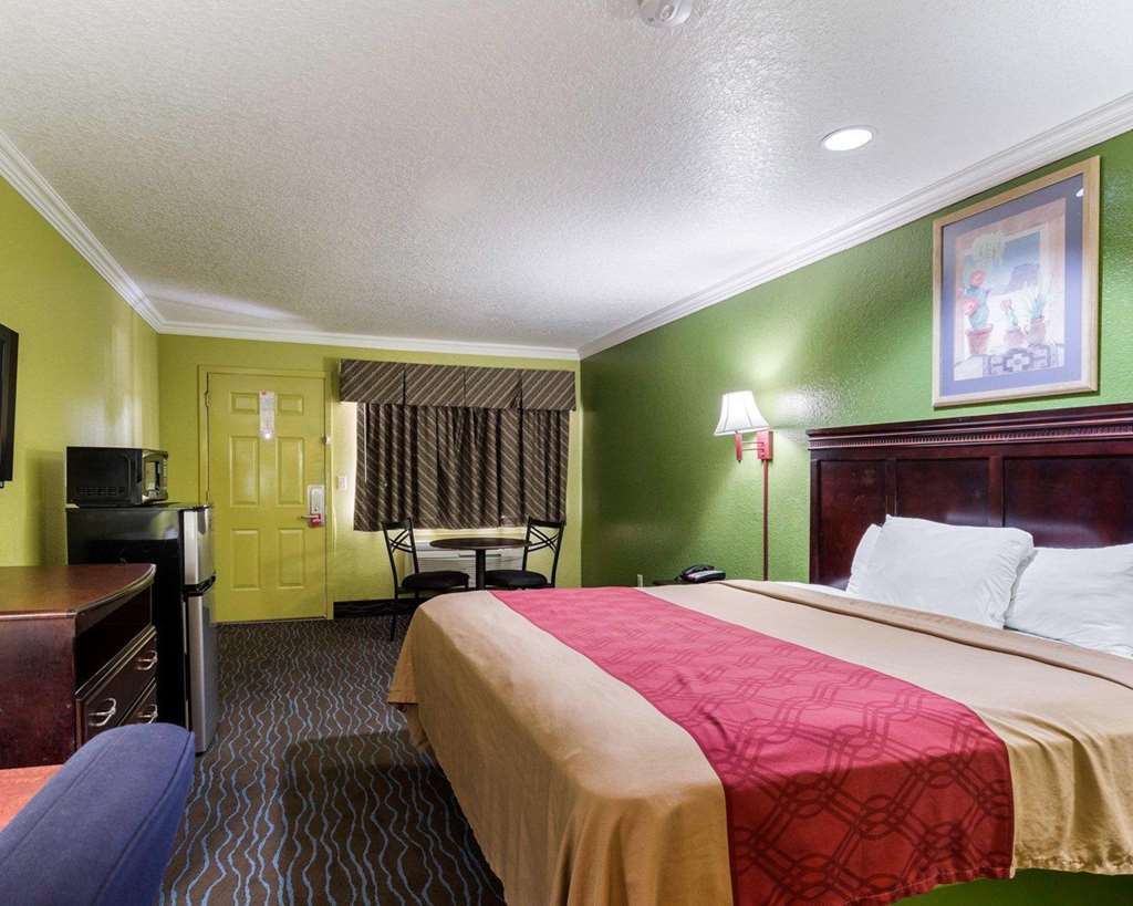Express Inn Hobby Airport Houston Room photo